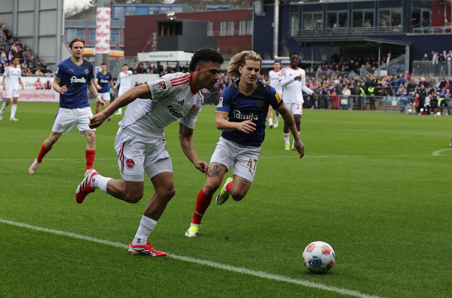 Die Hausherren begannen druckvoll und balldominant.