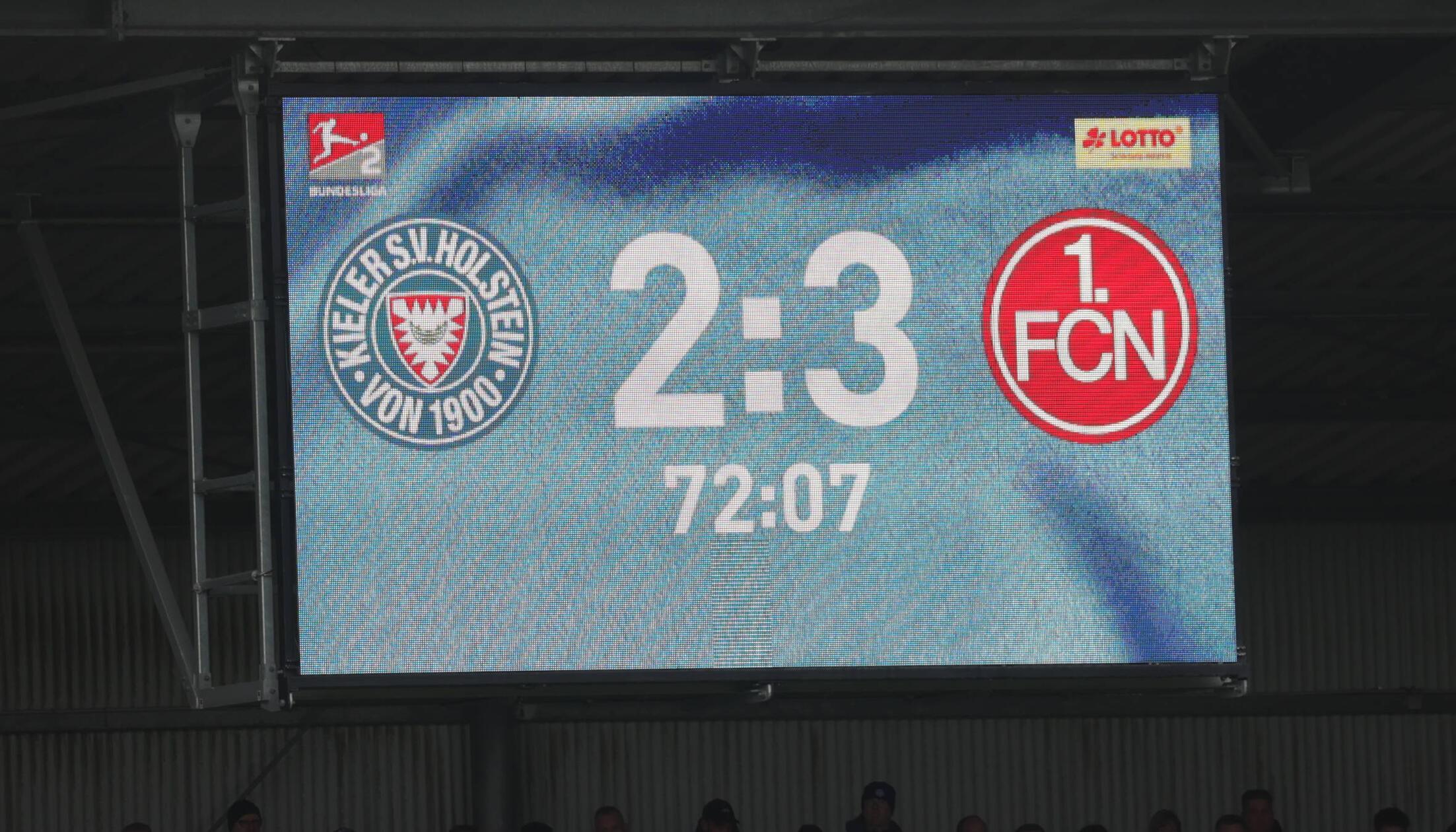 In der Schlussphase verteidigten die Franken ihre Führung leidenschaftlich. Den Hausherren gelang nur noch wenig.