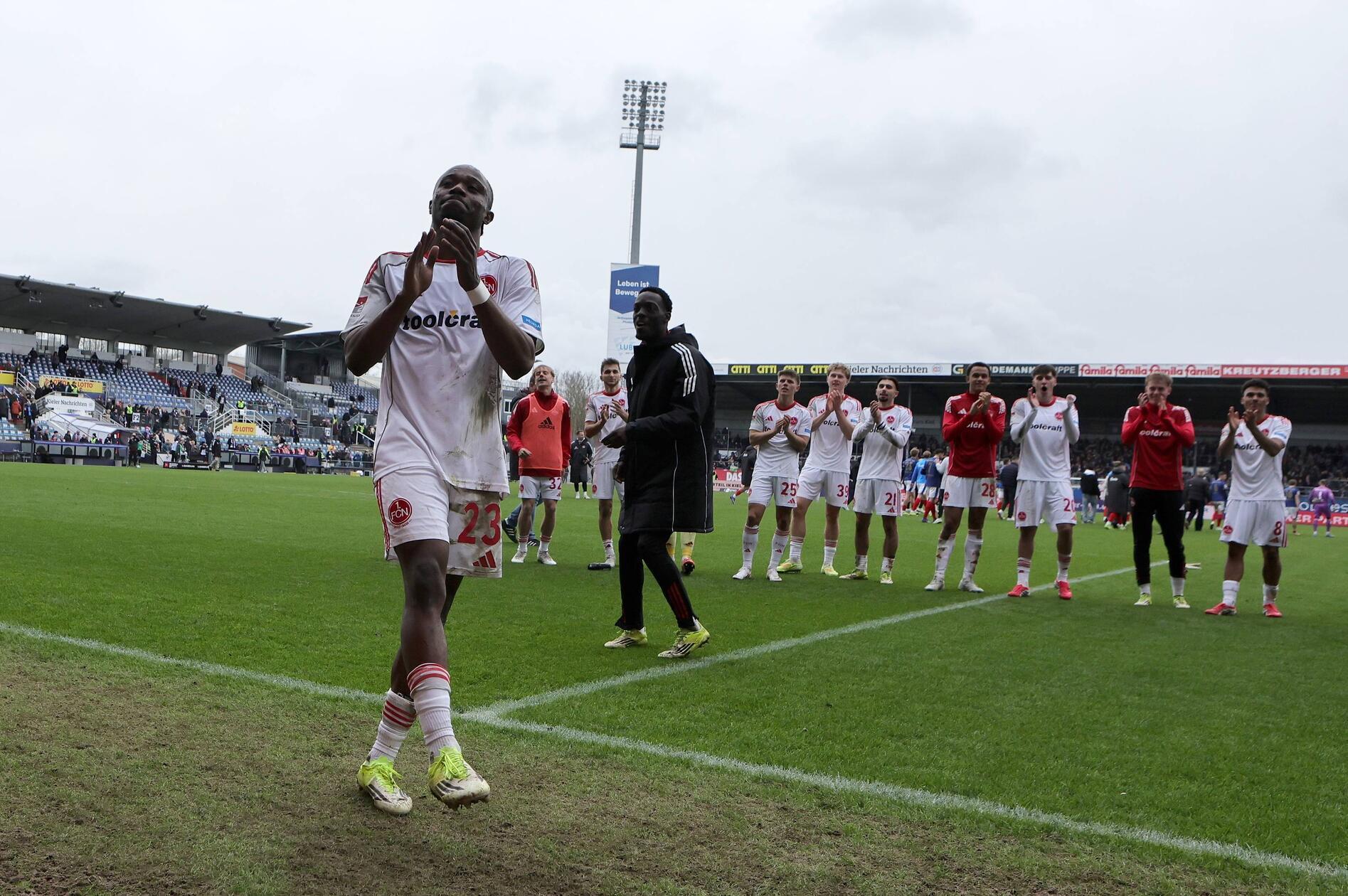 Nach dem erst dritten Sieg in der Fremde trennen den Club nun sieben Punkte von Relegationsplatz 16.
