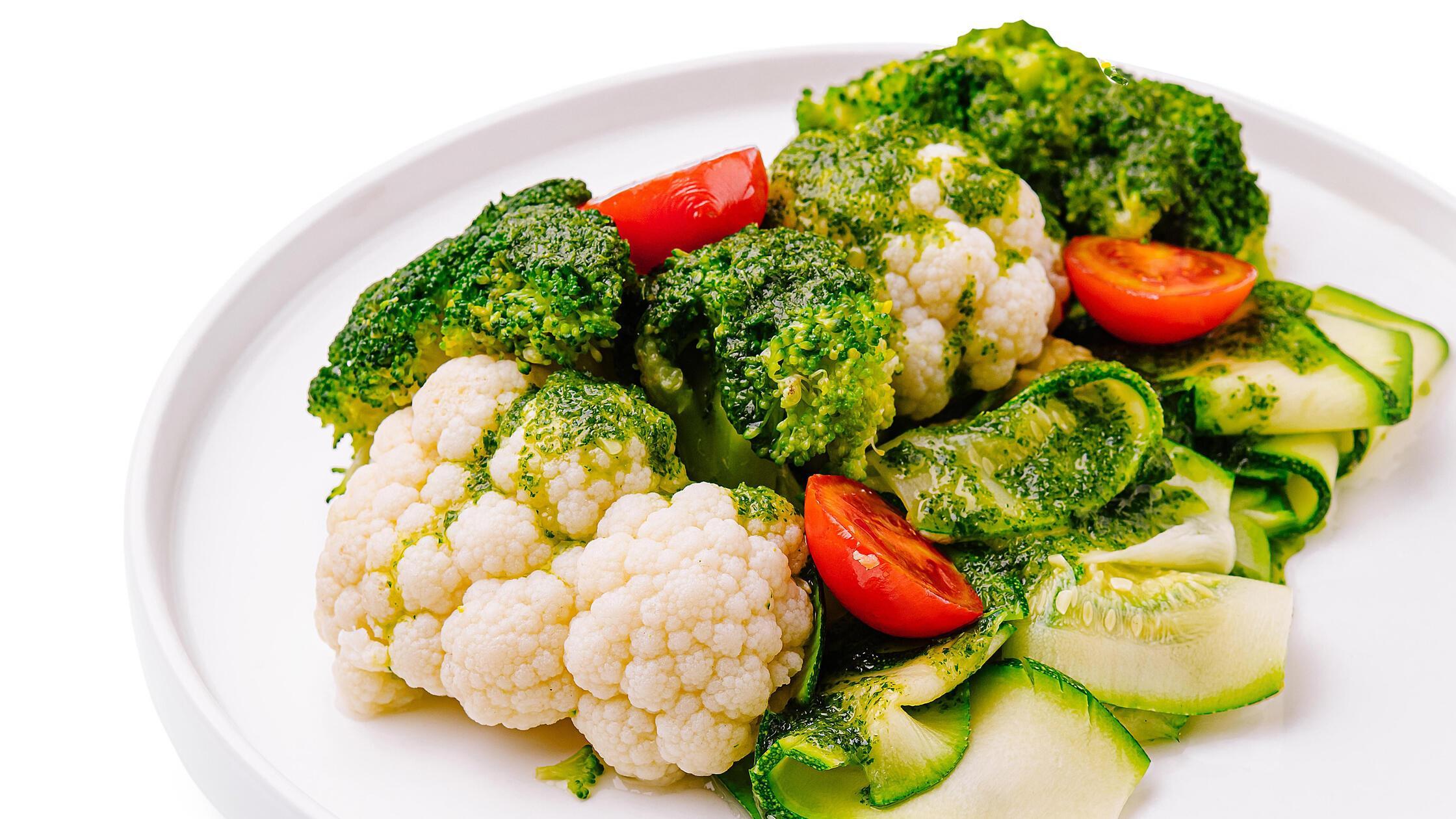 Frische Gemüsemischung mit Brokkoli, Blumenkohl un