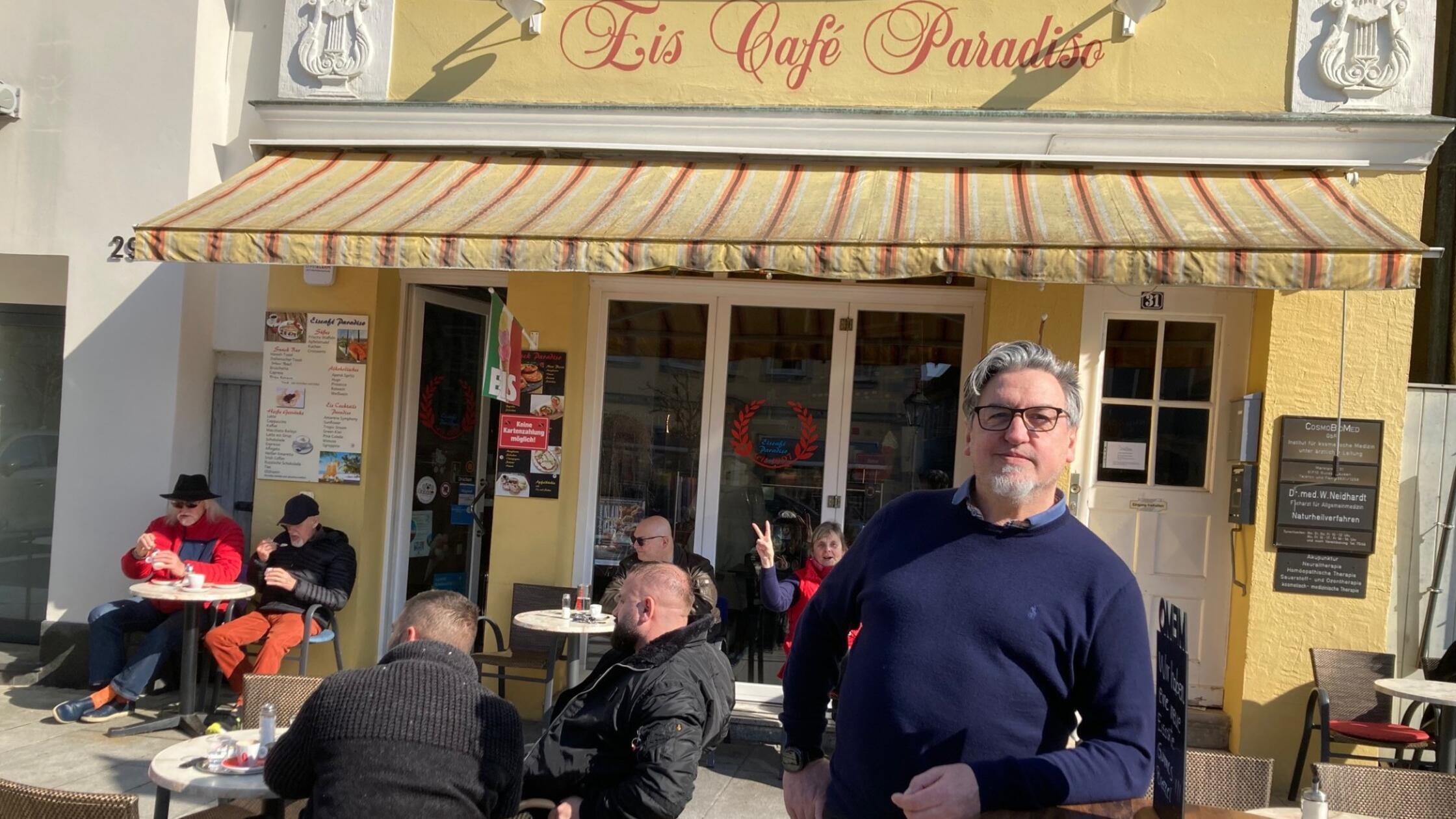 Amedeo_Saltelli_Eiscafé_Paradiso