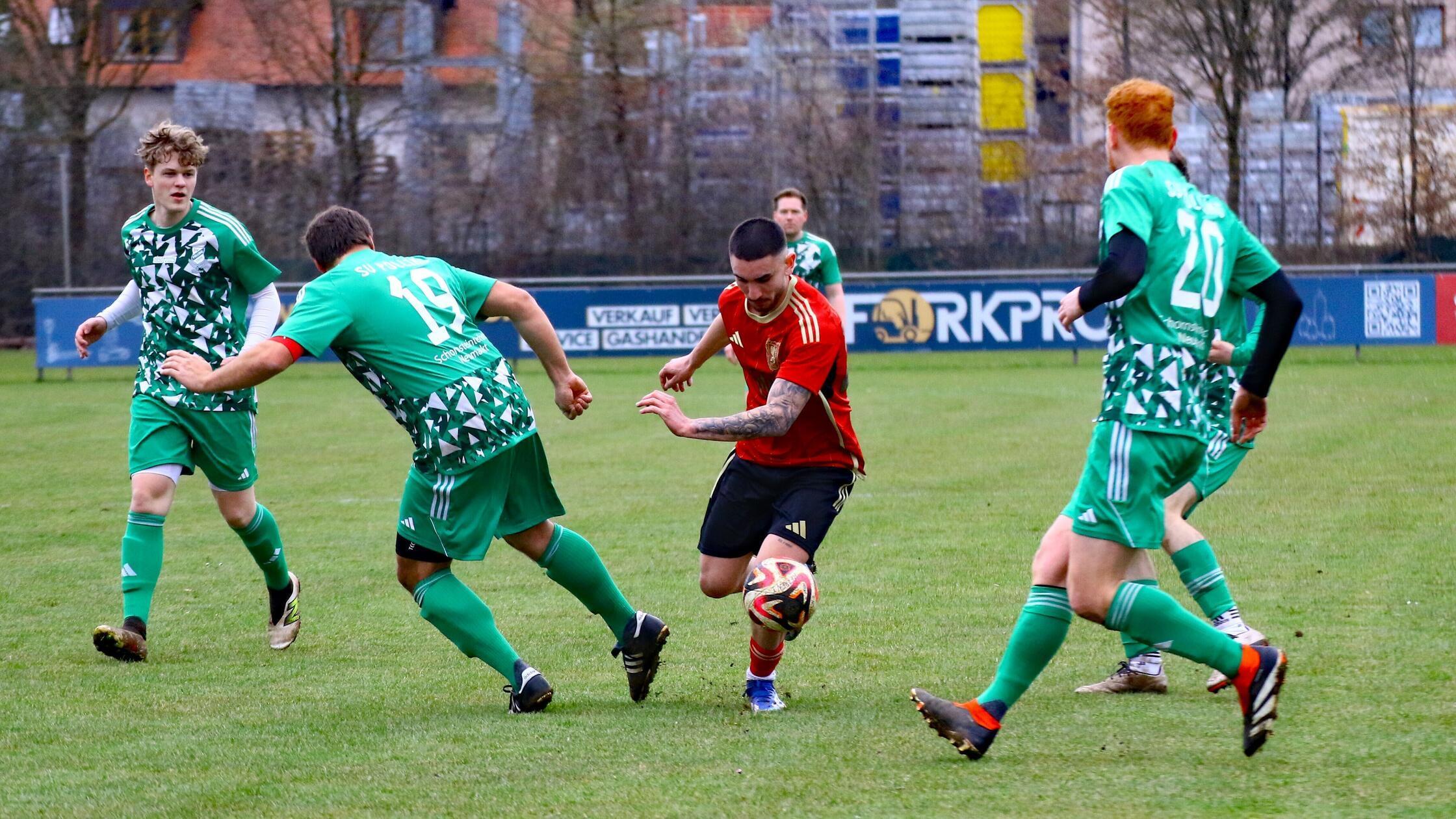 FC Altdorf Nils Jenauth gegen SV P?lling - 1