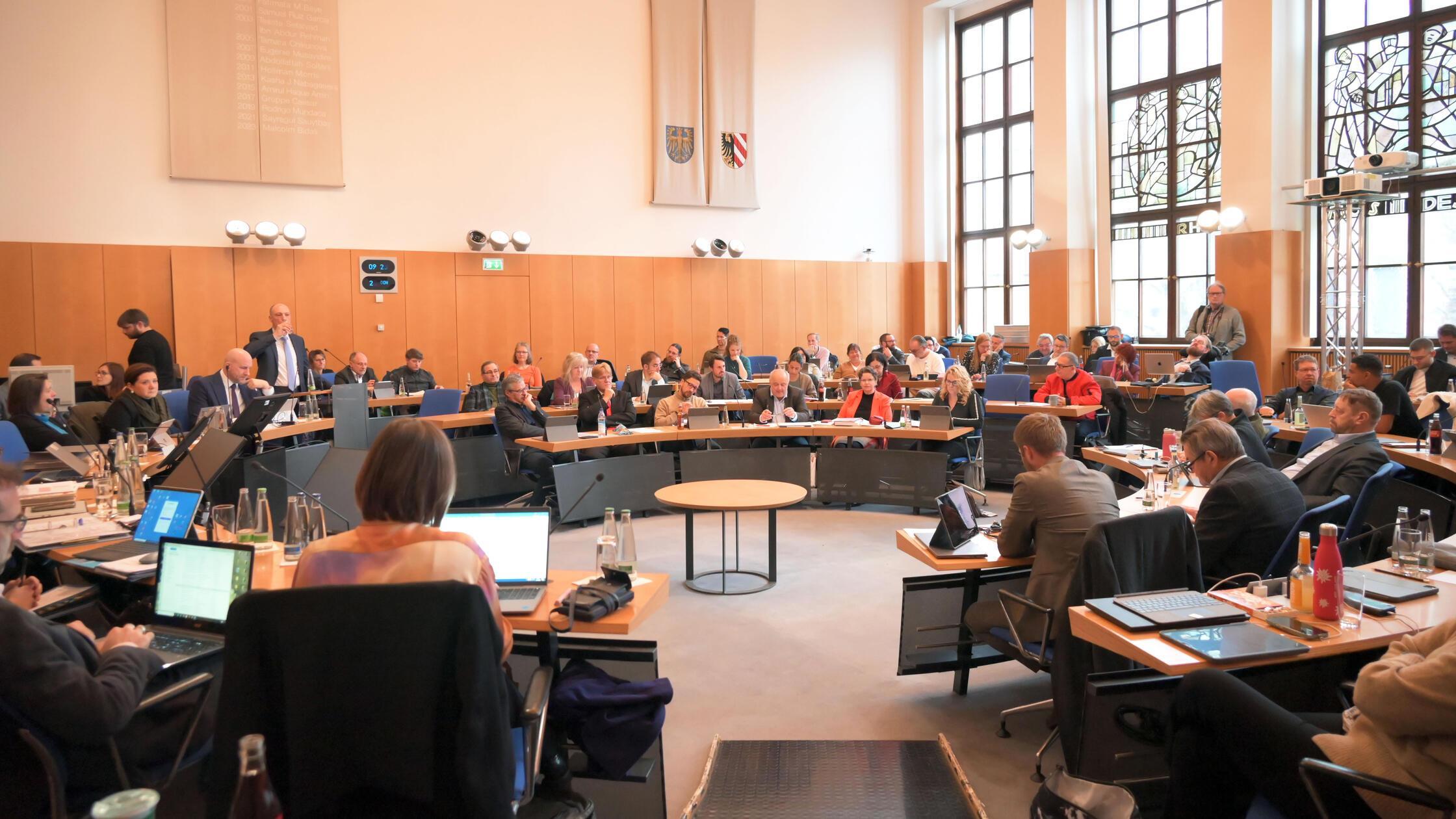 Stadtratsitzung_lear_211124_140