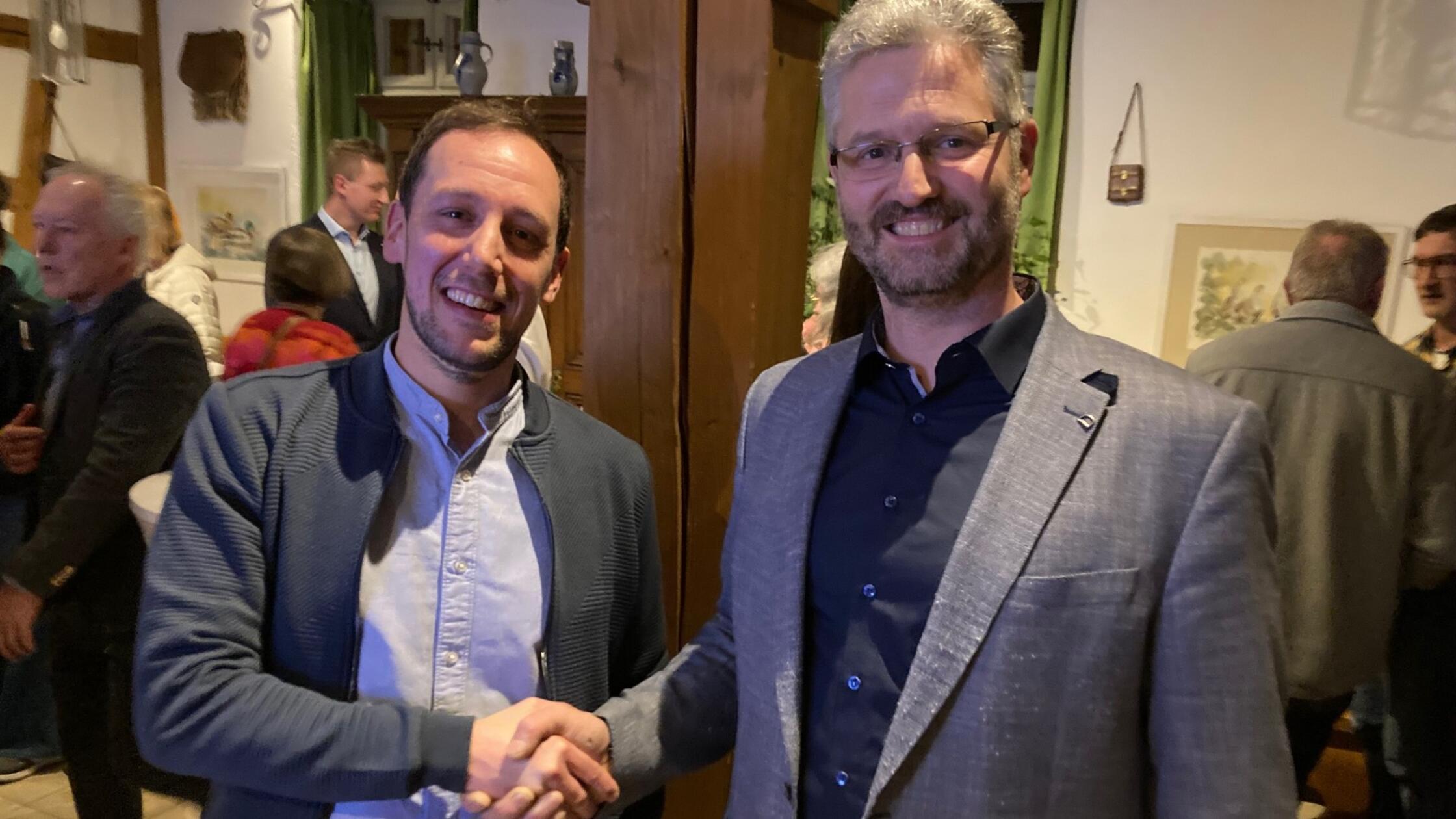 Hörr_Auinge_Handshake