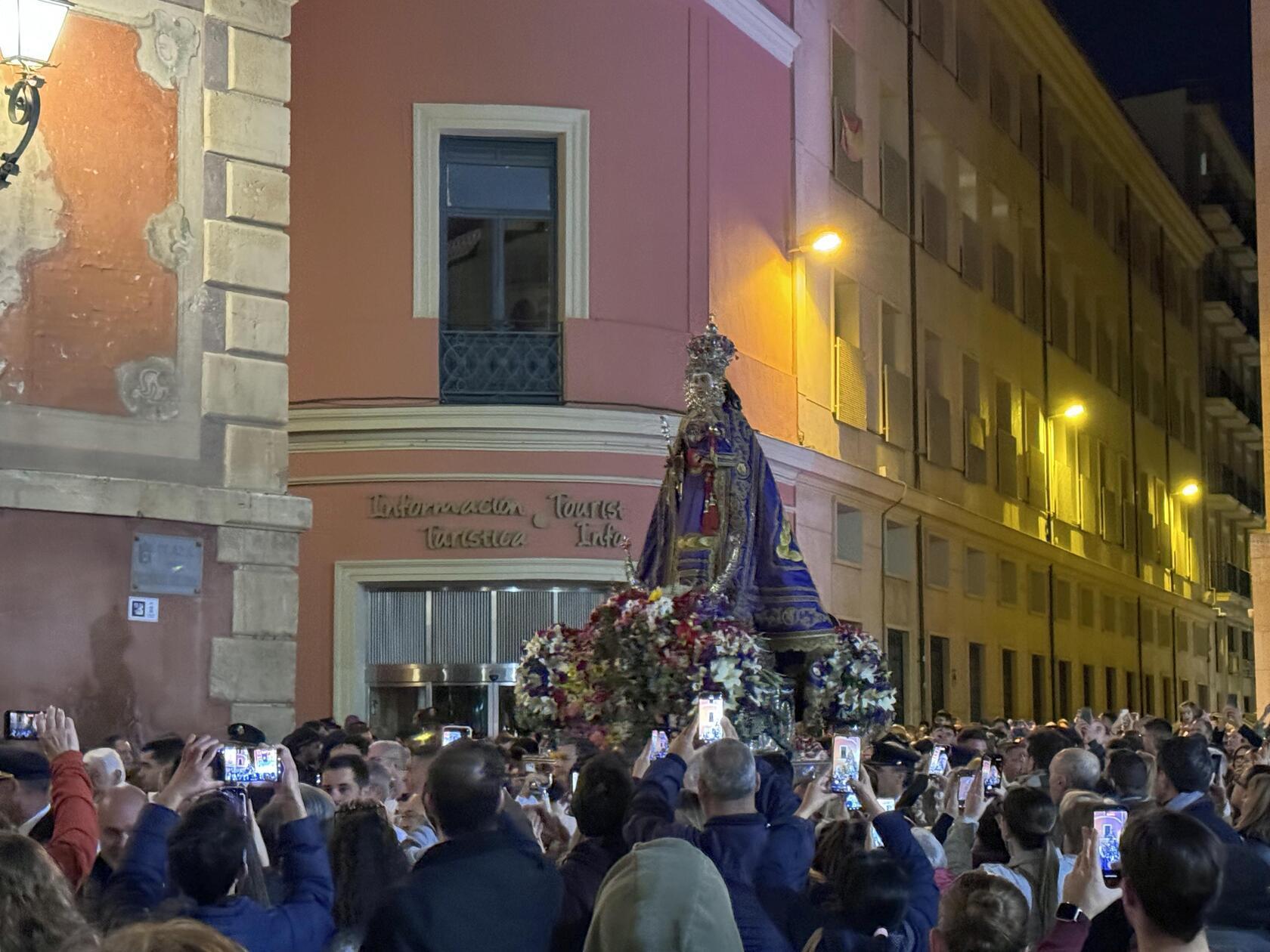 Eine Madonnen-Prozession in Murcia.