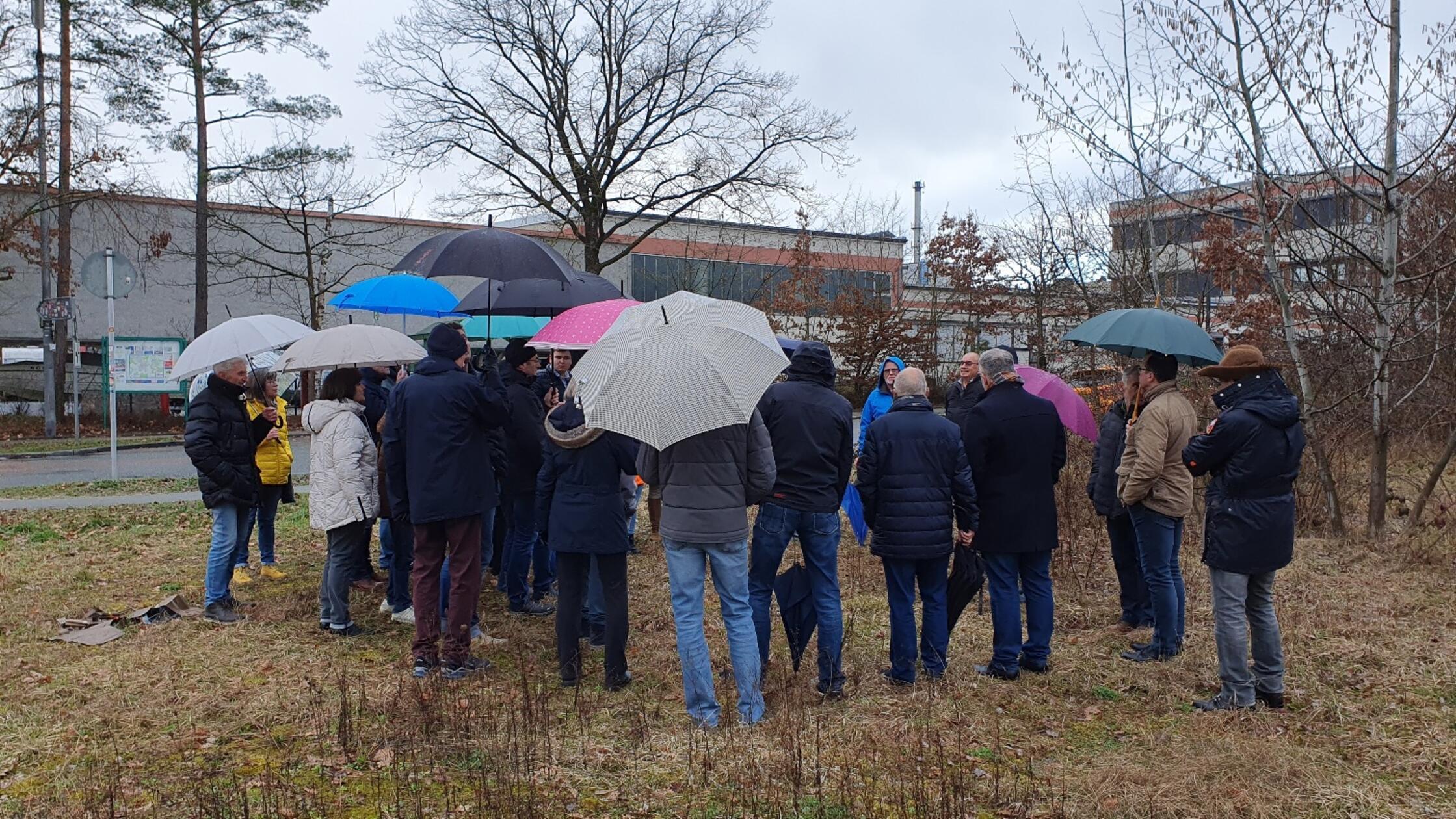 Mitglieder des Bauausschusses, der Verwaltung, der