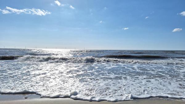 Die Nordsee kann wild schäumen.