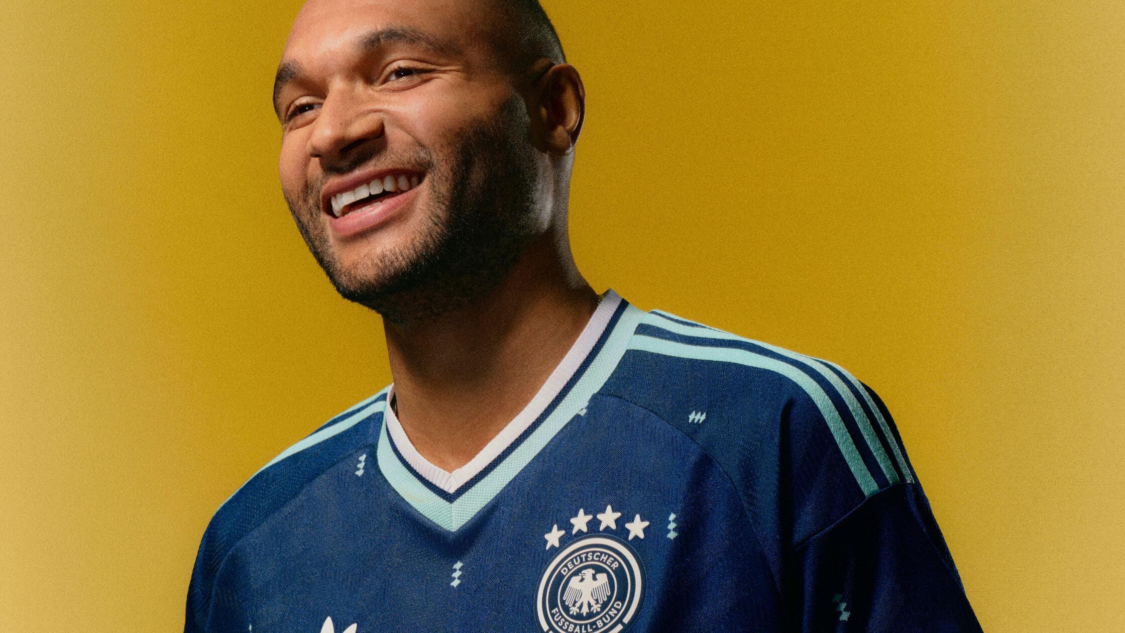 HANDOUT - 11.11.2025, ---, --: Das von adidas zur 