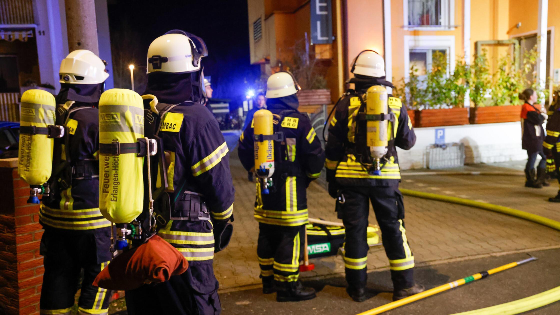 Hessdorf, 19.03.2026, tha: Grosseinsatz bei Hotelb