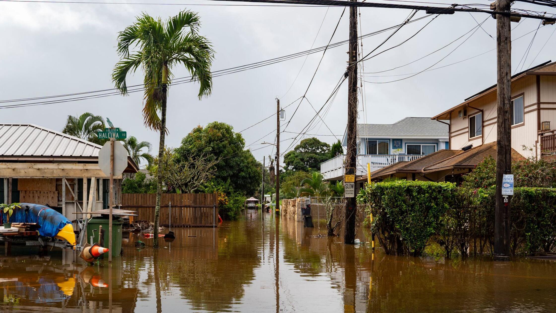 Nach heftigen Regenfällen sind die Straßen in Hale
