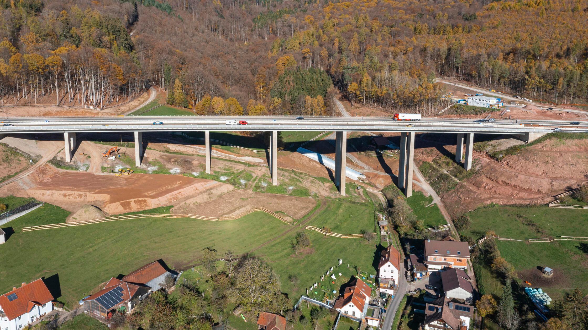 Bundesautobahn A 7: Ersatzneubau der Talbrücke Röm