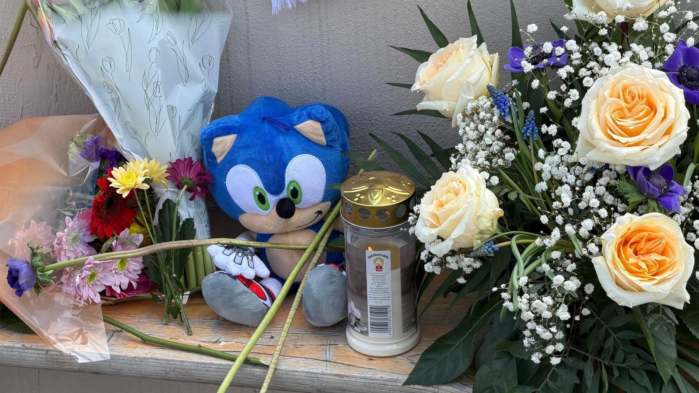 Bei einem tragischen Unfall auf dem Sportplatz des