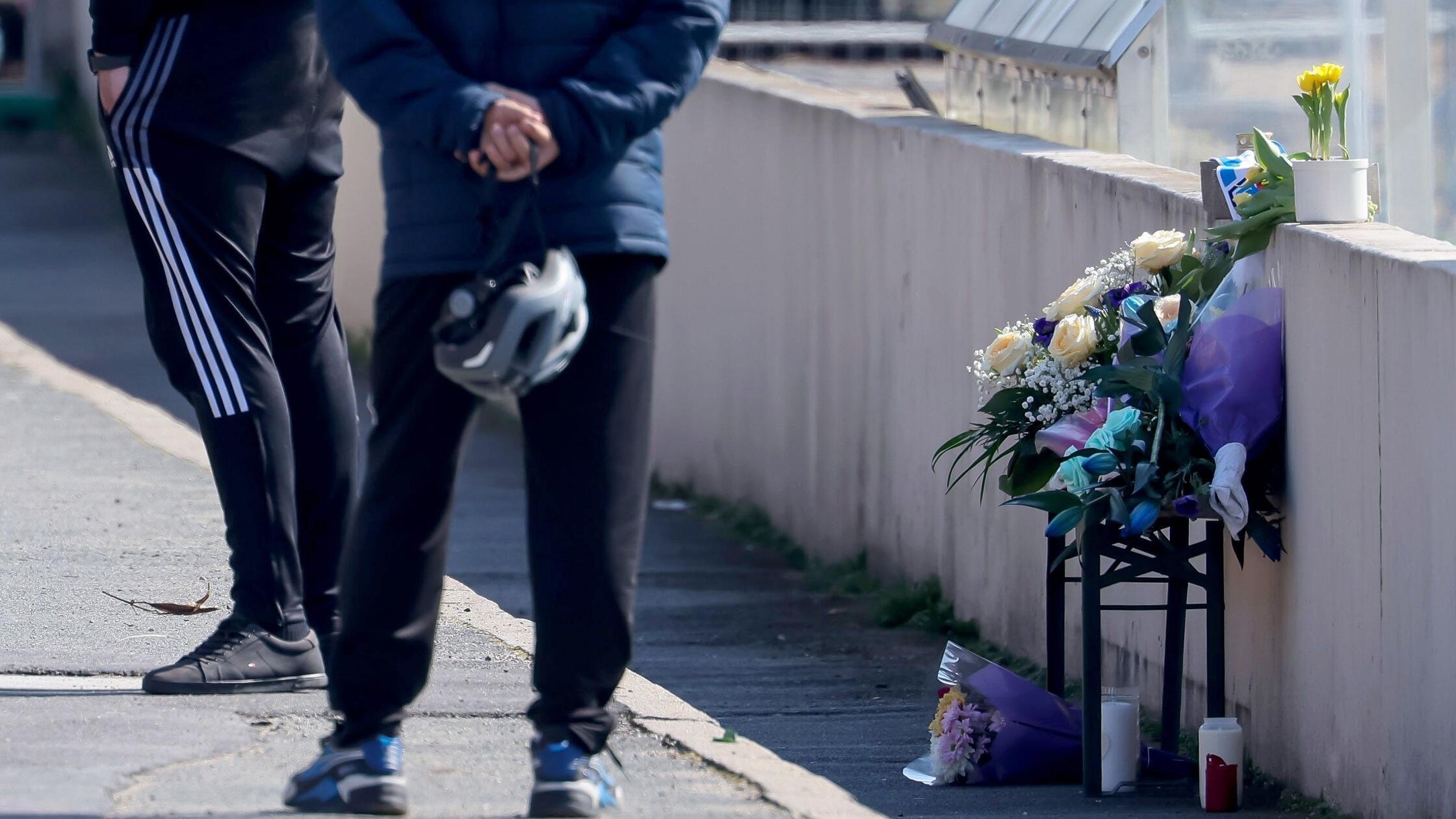 22.03.2026, Bayern, Erlangen: Auf einem Fußballpla