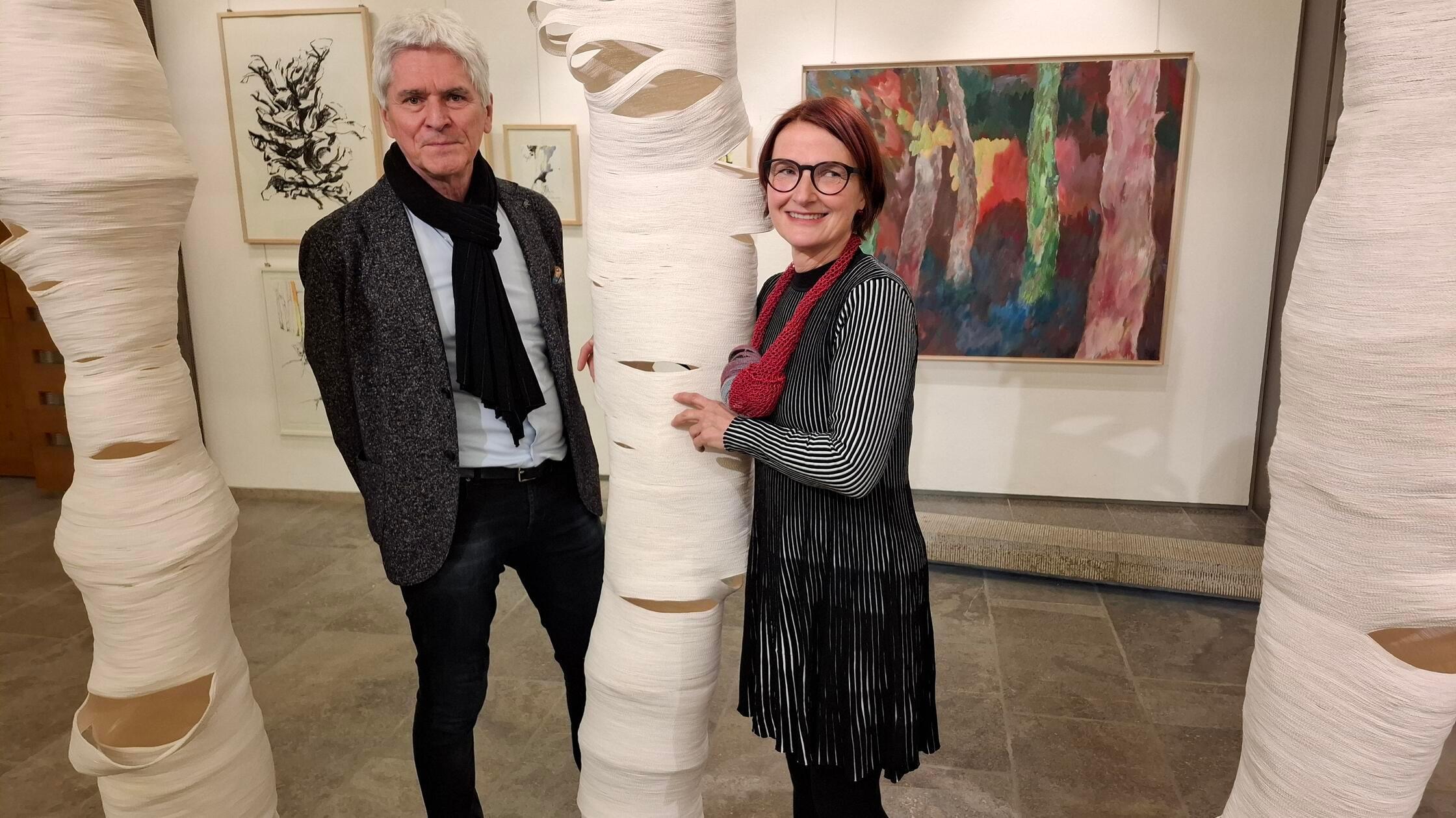 Donata Oppermann mit dem Kunstkreis-Vorsitzenden O