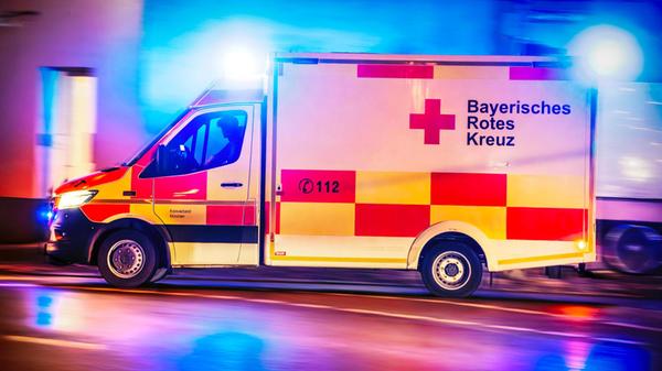 Blaulicht, Rettungsdienst im Einsatz, München, Jan