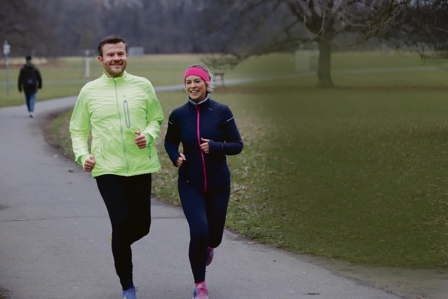 Für den Ausgleich setzt der CSU-Politiker auf Sport: Bis zu viermal pro Woche joggt er im Marienbergpark.