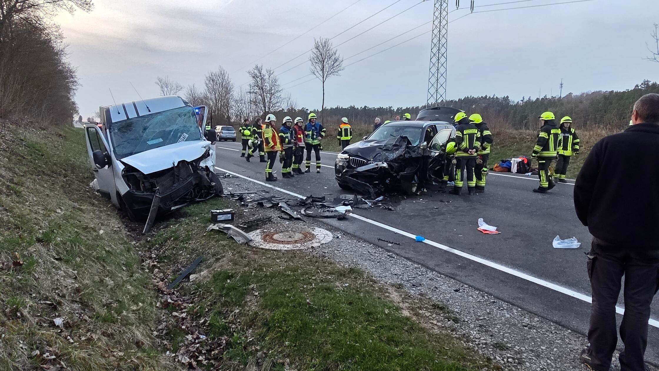 Auf der Bundesstraße 13 hat sich am Dienstag (24.0