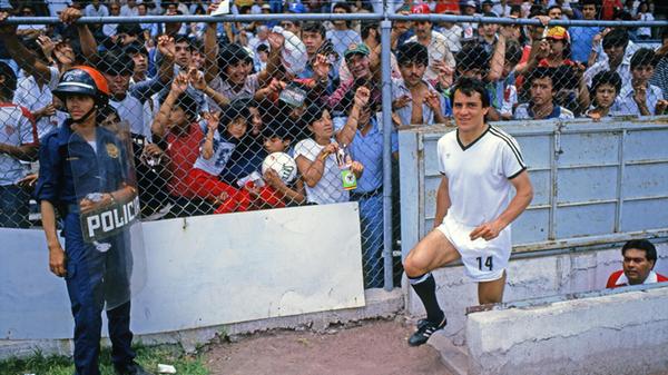 Neben Lothar Matthäus gibt es noch einige andere gebürtige Franken, welche nie für den Club oder das Kleeblatt, dafür aber für die Nationalmannschaft gespielt haben. Dazu zählen die Aschaffenburger Felix Magath (43 Länderspiele, drei Teilnahmen an großen Turnieren und der EM-Titel 1980) und Rudi Bommer (ein Kurzeinsatz bei der EM 1984) sowie der Schweinfurter Torwart Günter Bernard (Vize-Weltmeister bei der WM 1966).