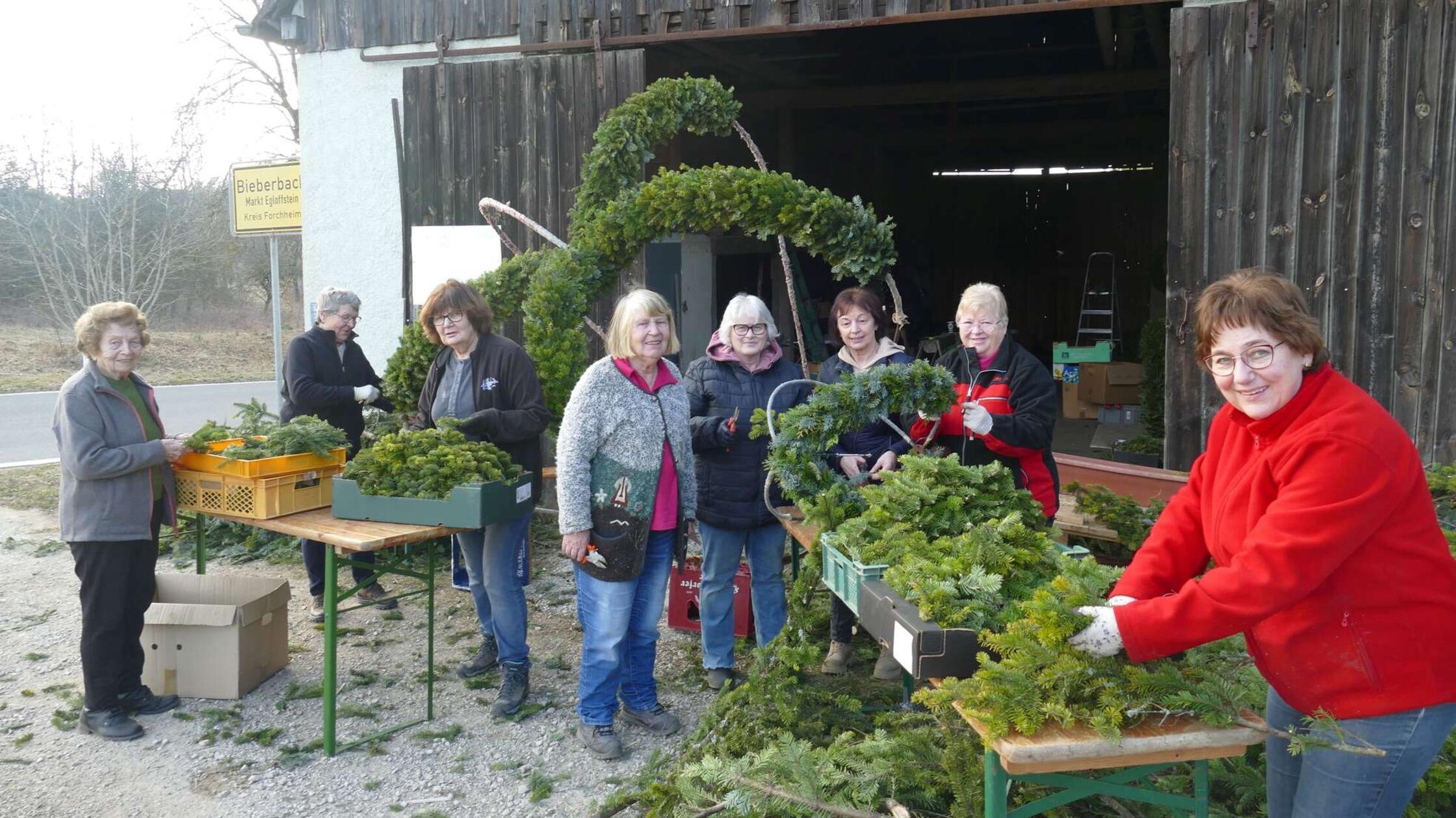 1_rth_Die_fleissigen_Frauen_von_Bieberbach_sind_sc