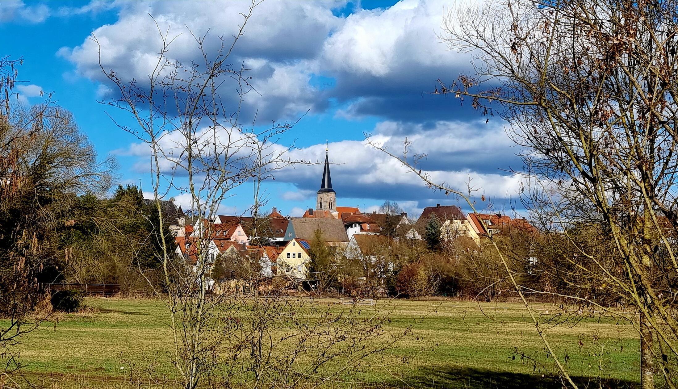 Blick auf Wendelstein mit schönen Wolkenspiel.