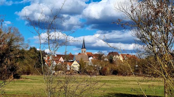 Blick auf Wendelstein mit schönen Wolkenspiel.