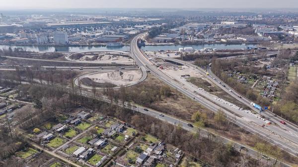 Die Frankenschnellwegbrücke am Kreuz Nürnberg-Hafe