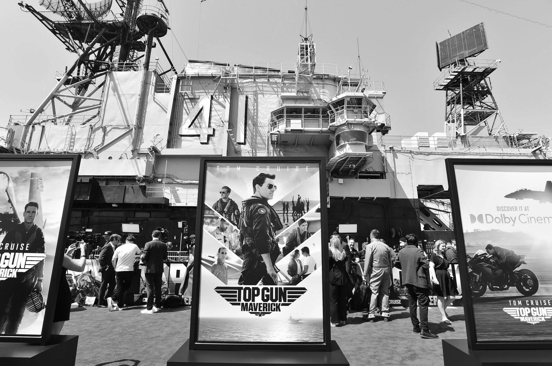 Der Schauspieler <b>James Handy</b> hatte in den Filmen „Top Gun: Maverick“ und „Jumanji“ kleinere Rollen. Nun starb der 81-Jährige infolge einer Stichattacke. Ein Verdächtiger (44 Jahre alt) stellte sich vor Ort der Polizei - er soll der Sohn der Freundin des Toten sein.