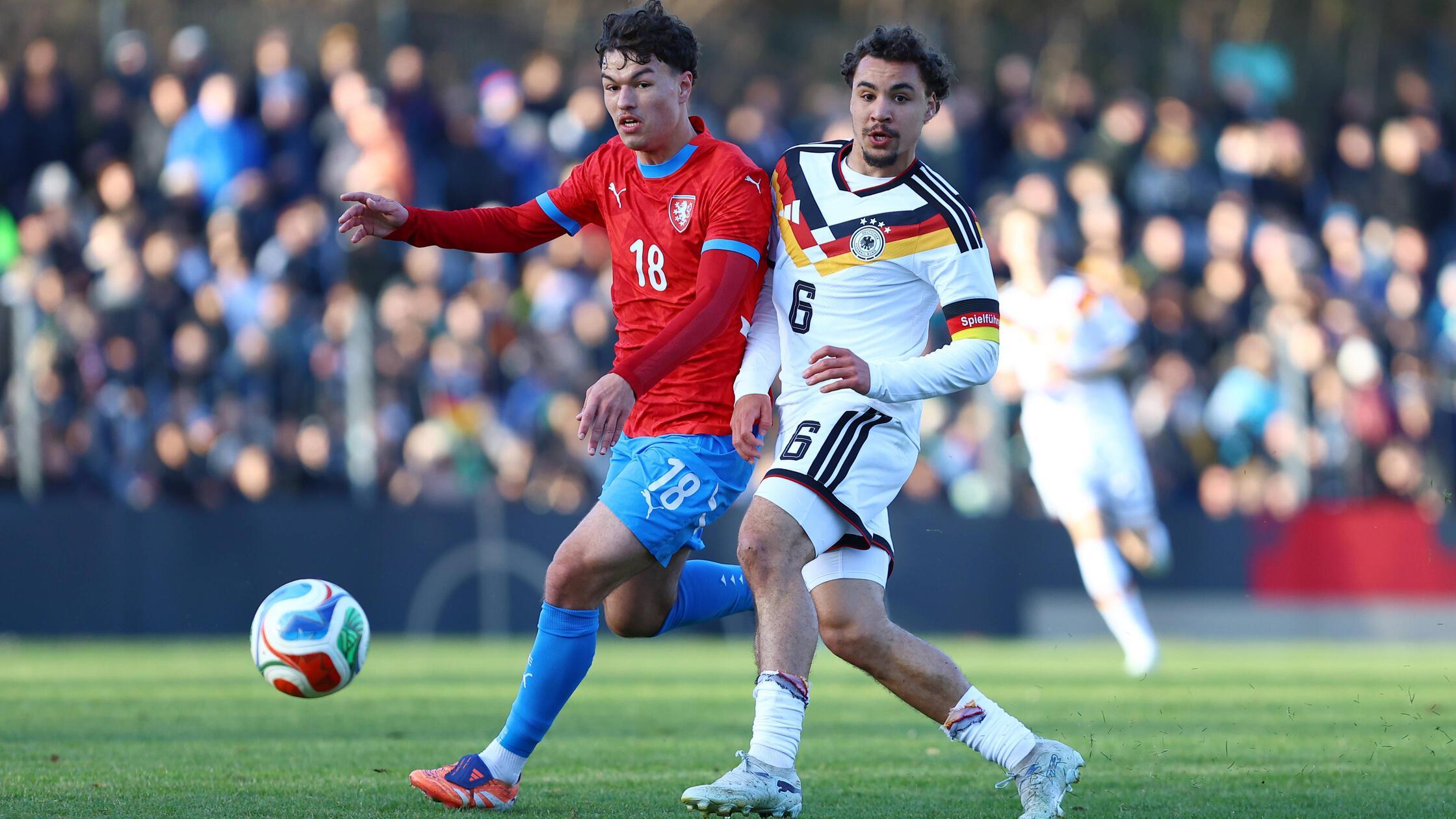 6 Rafael Lubach Deutschland U20, 18 Lukas Saal Tsc