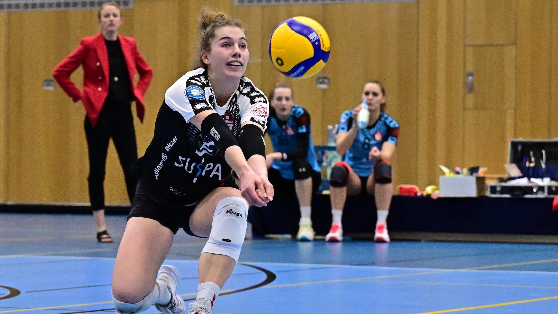 TV Altdorf Simona Dammer Foto Zink - 1