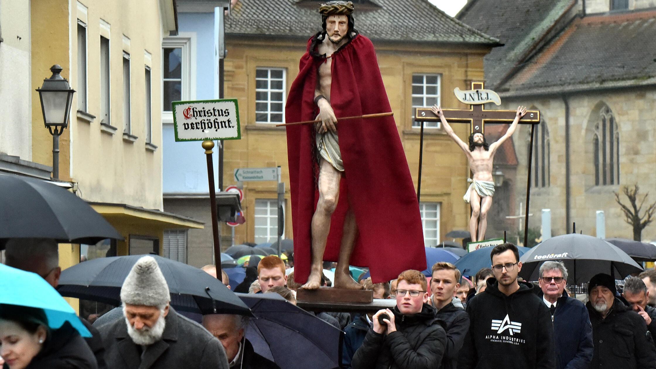 Motiv: Karfreitagsprozession Neunkirchen am Brand