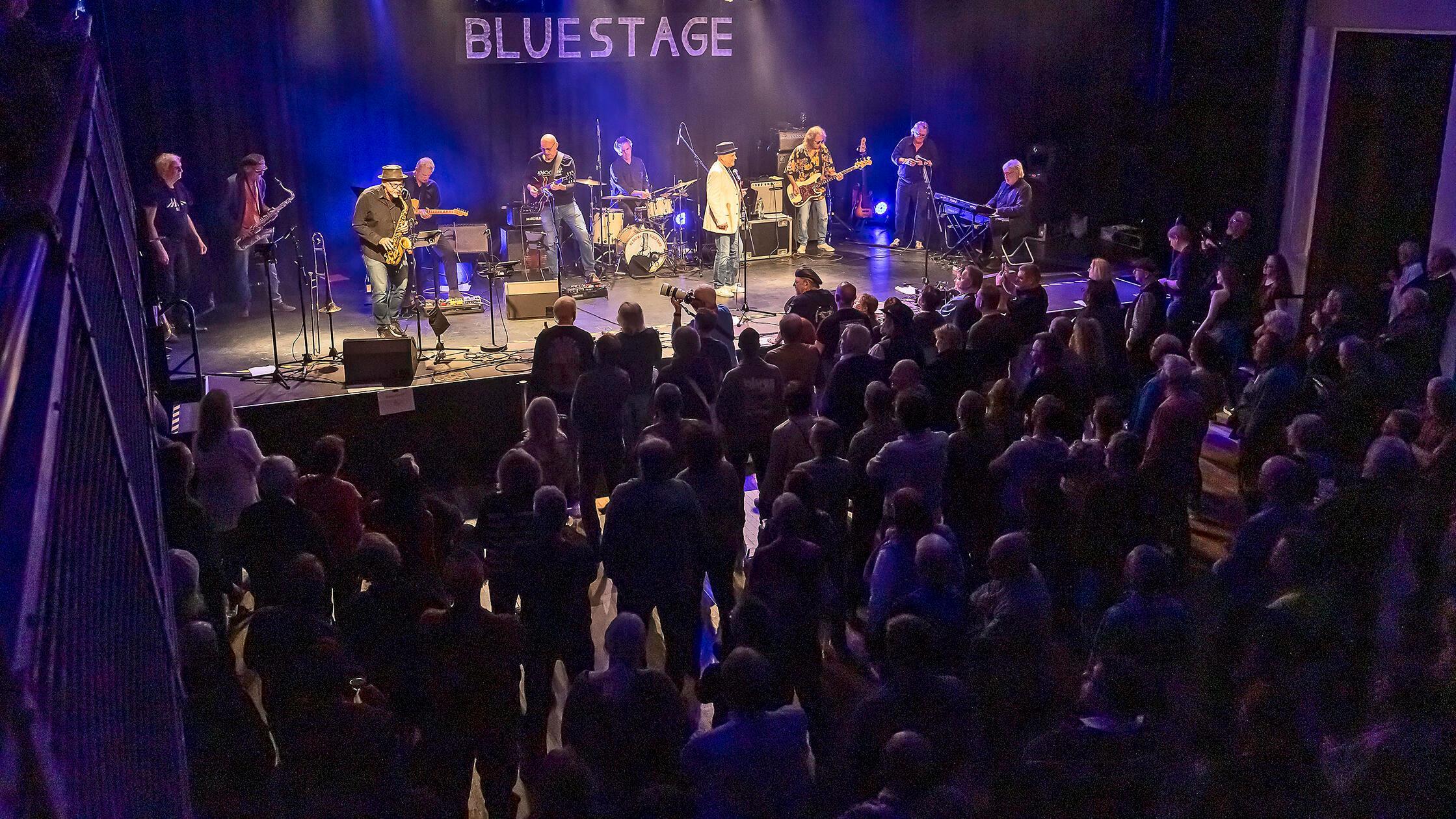 33. Rother Bluestage: NC Brown Blues Band