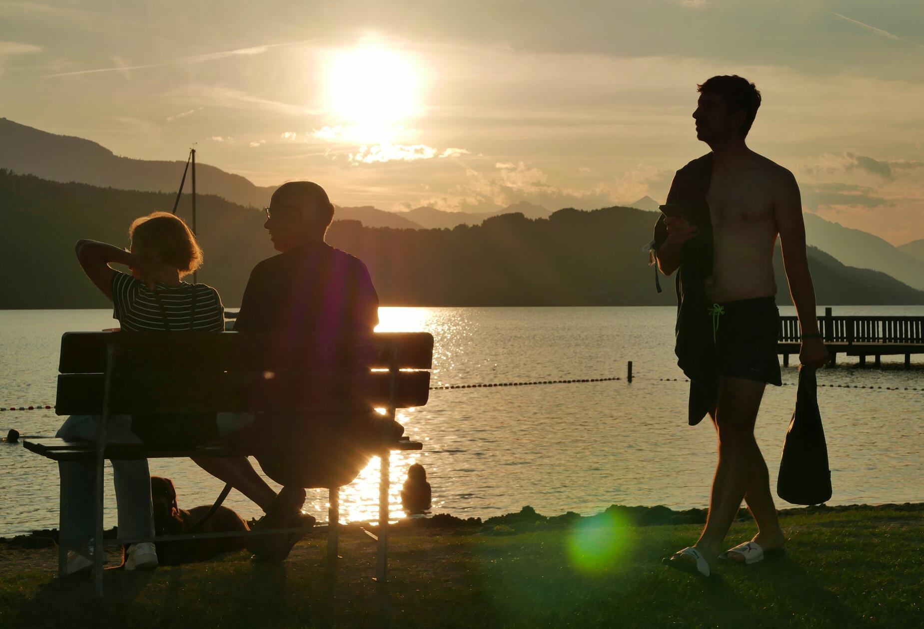 Abendstimmung im Strandbad Sittlinger am Millstätter See.