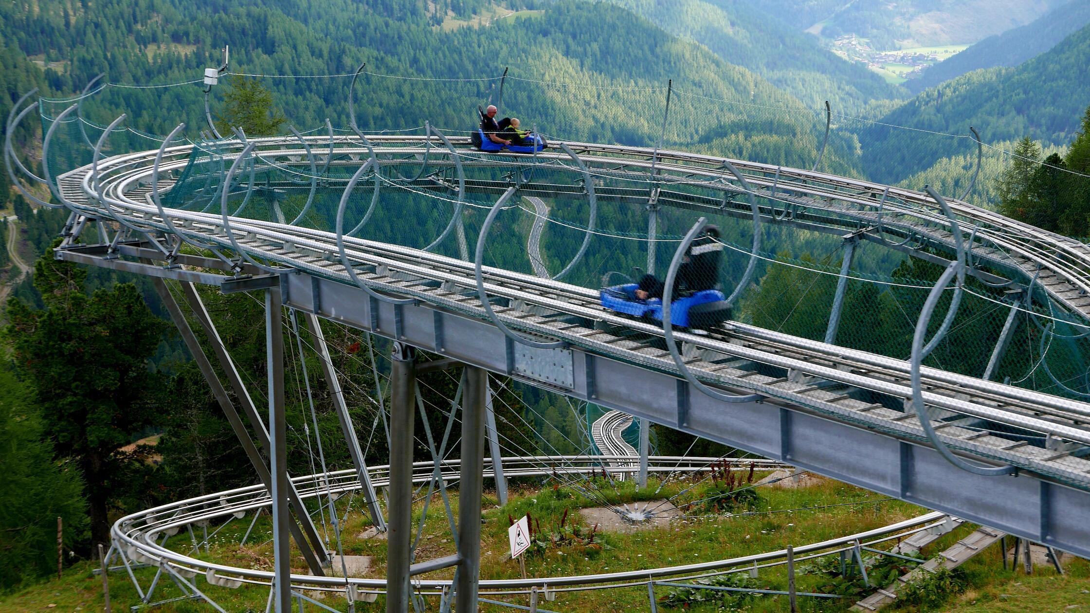Der Nocky Flitzer unterhalb der Panoramabahn.