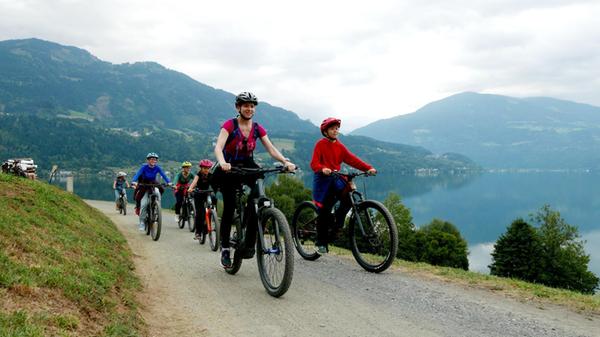 28 Kilometer fahren wir rund um den Millstätter See.