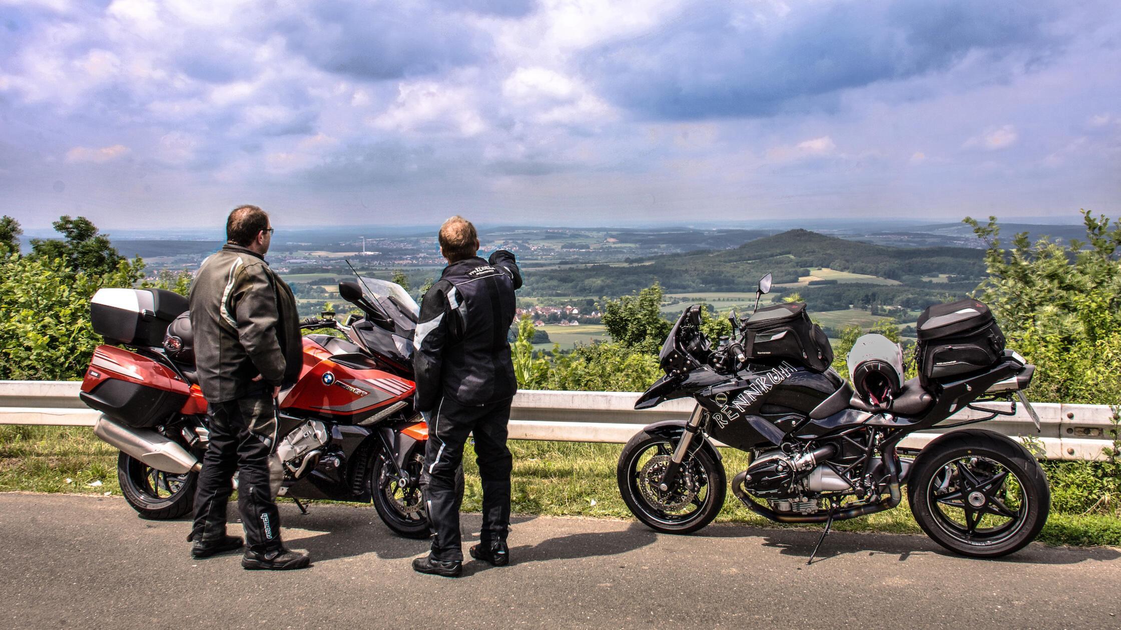 Kurvige Strecken, idyllische Landschaften, herrlic