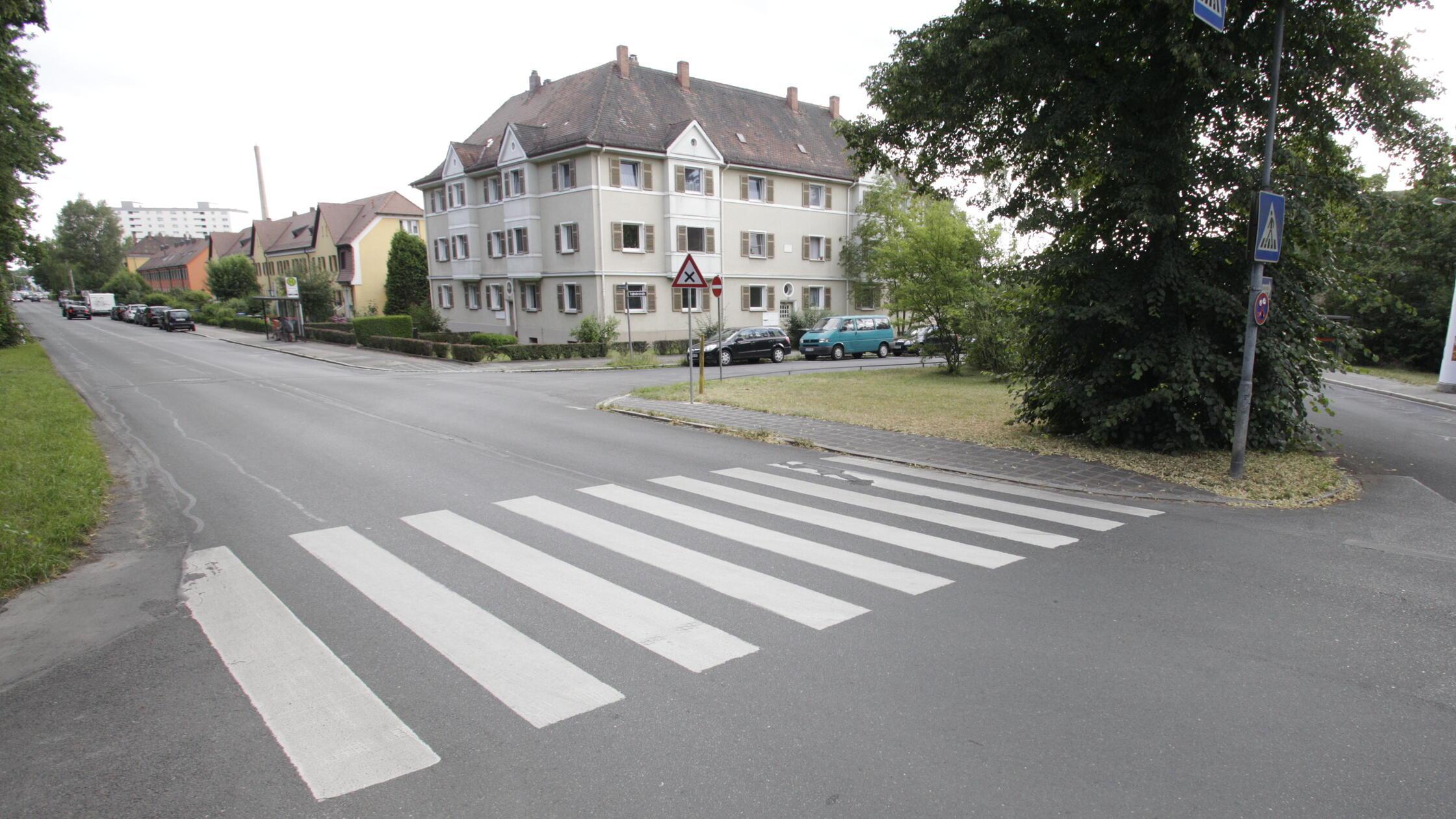 Fußgängerüberweg an der Fallrohrstraße
