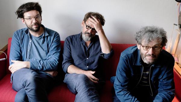 Die deutsche Indie-Größe The Notwist macht wieder mal im E-Werk Station. Die Band der Brüder Markus und Micha Acher performen am Dienstag, 28. April, im Saal. Beginn: 20 Uhr.