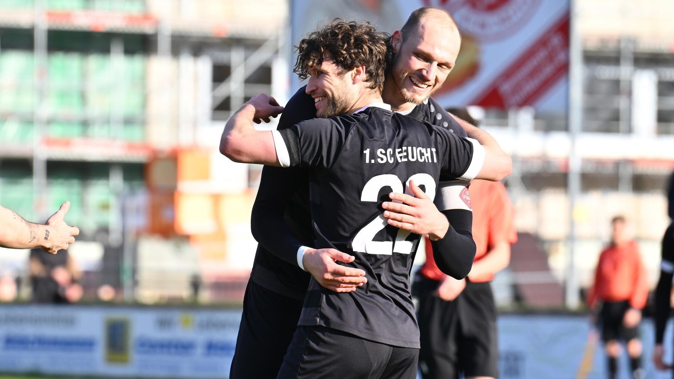 SC Feucht Jubel Julian Rauch Jannik Schneider in E
