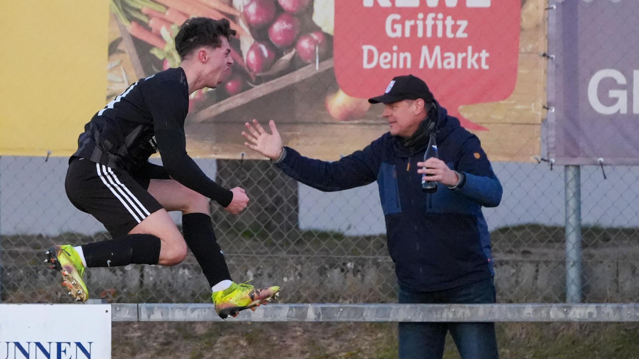 Kreisliga West, SV Rednitzhembach (schwarz) : TSG0