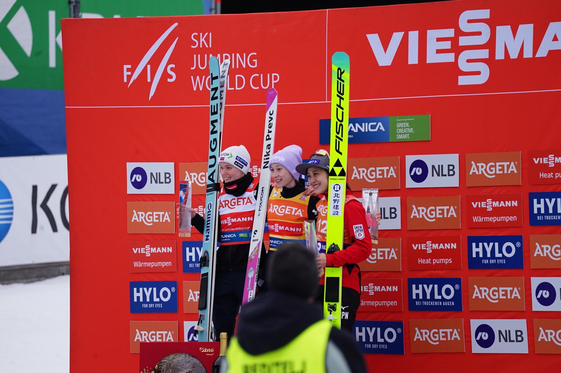 ... Eirin Maria Kvandal (li.) aus Norwegen und Maruyama Nozomi aus Japan.