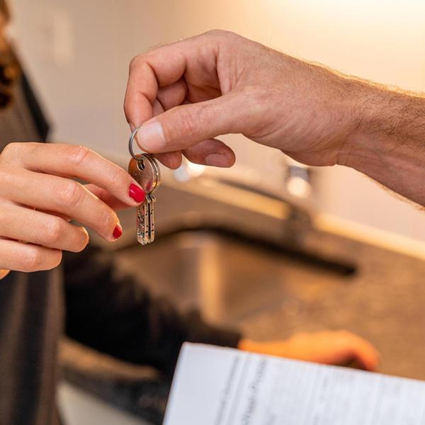 Symbolbilder einer Wohnungsbesichtigung in einer S