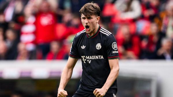 Fußball, Männer: Bundesliga, SC Freiburg - Bayern