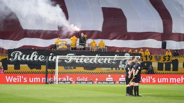 Fußball, Männer, 2. Bundesliga, Dynamo Dresden - H