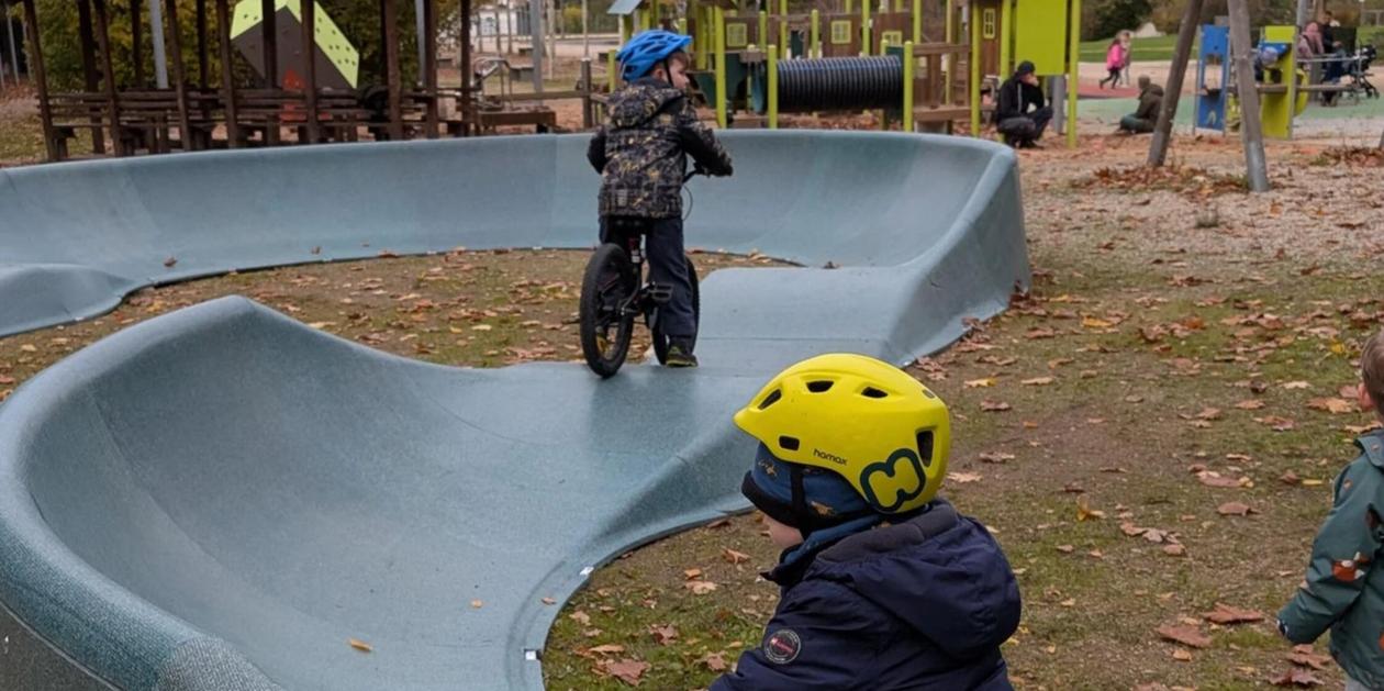 Roth's own pump track in the city park: Inauguration in a few days