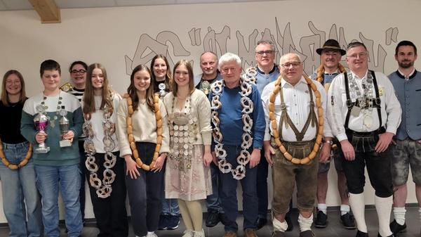 Von rechts: Schützenmeister Johannes Dengler, Luft