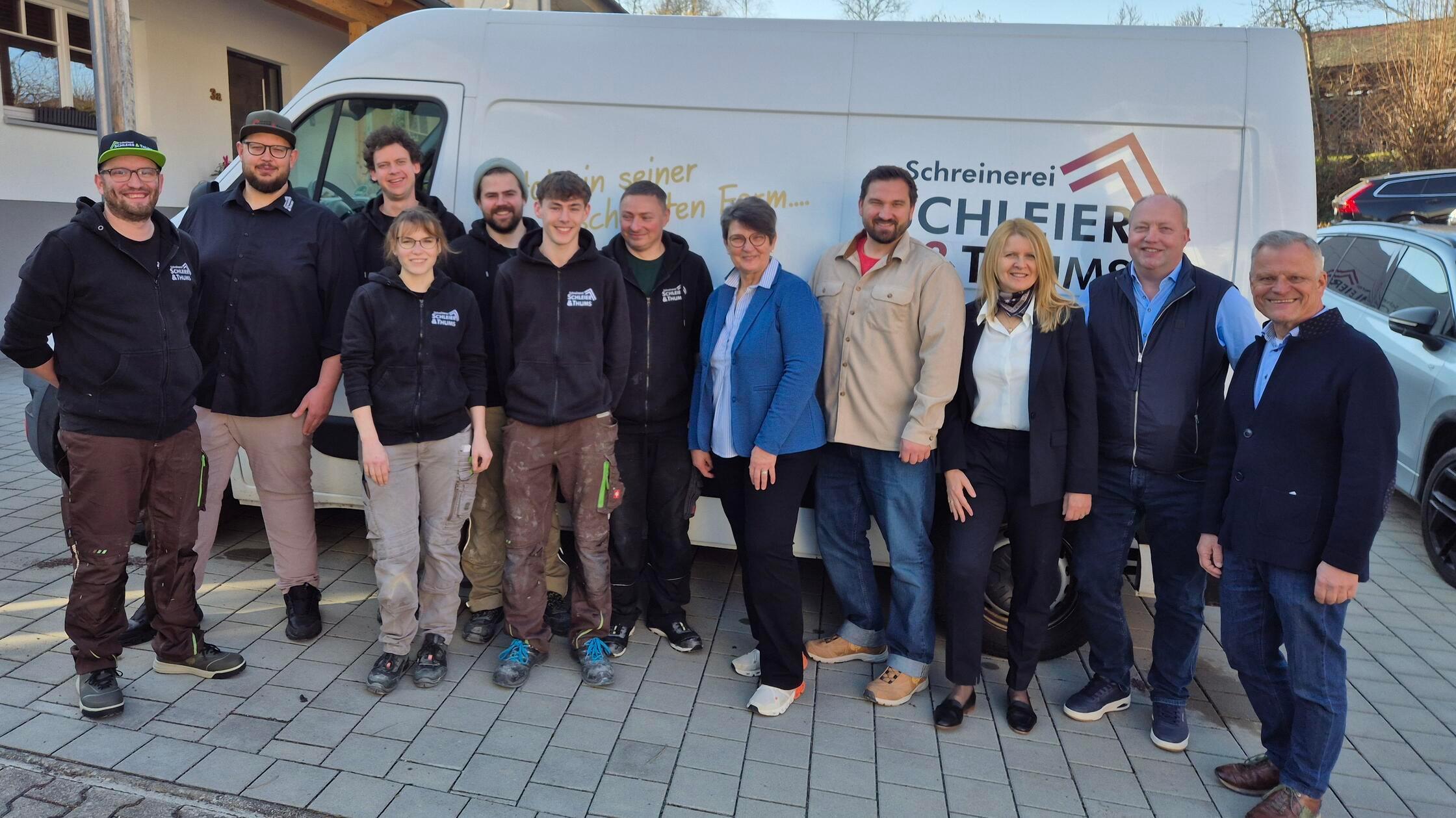 Das Team der Schreinerei Schleier und Thums mit Ve