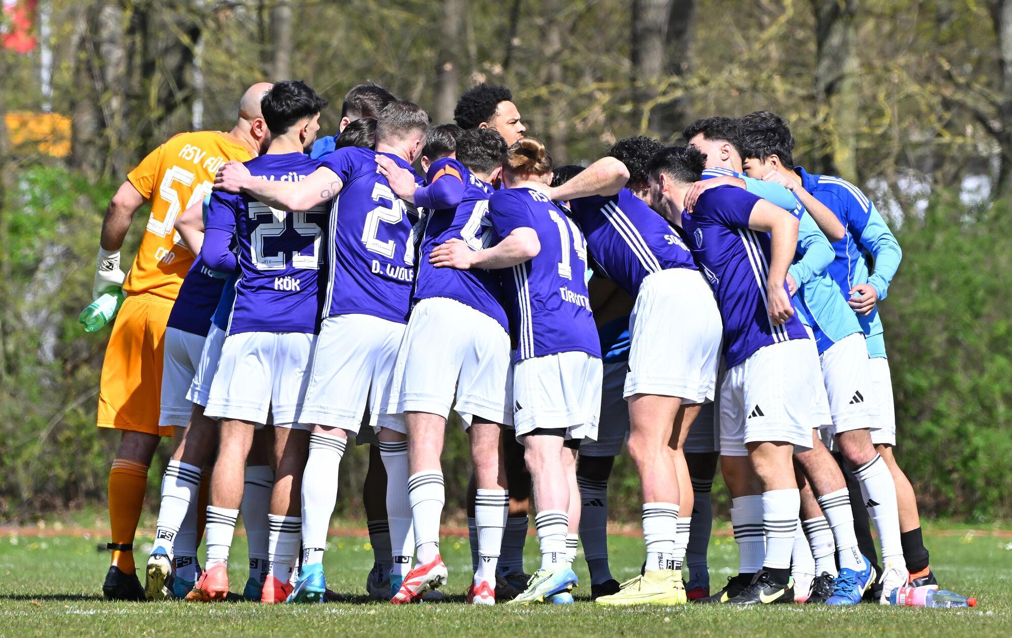 Teamkreis Fürth vor Spielbeginn