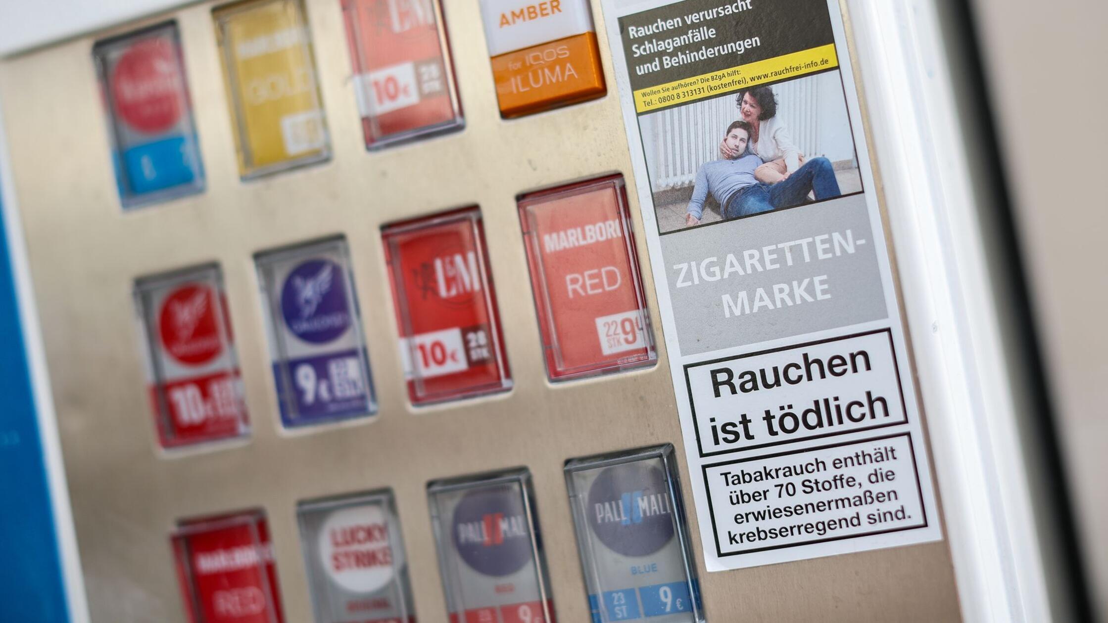 Zigarettenautomat in Frth gesprengt: Gruppe fiel auf - Polizei sucht Zeugen