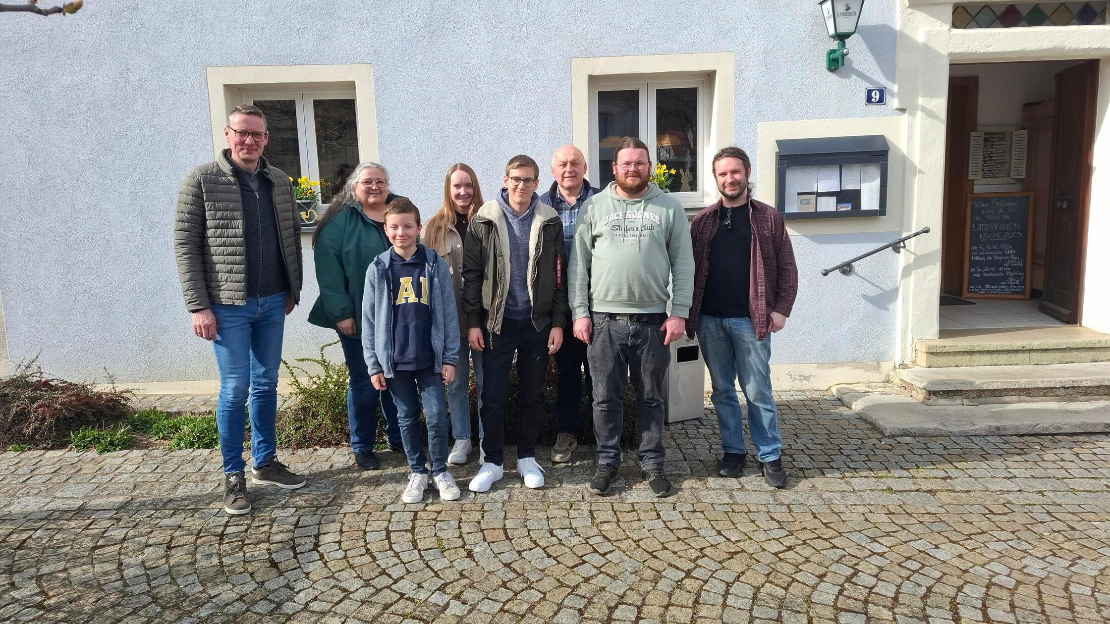 Pfefferle bleibt Vorsitzender