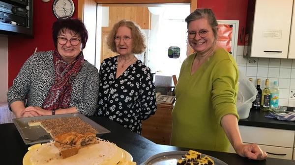 Das Team vom Kleidertausch fair aus Spalt.